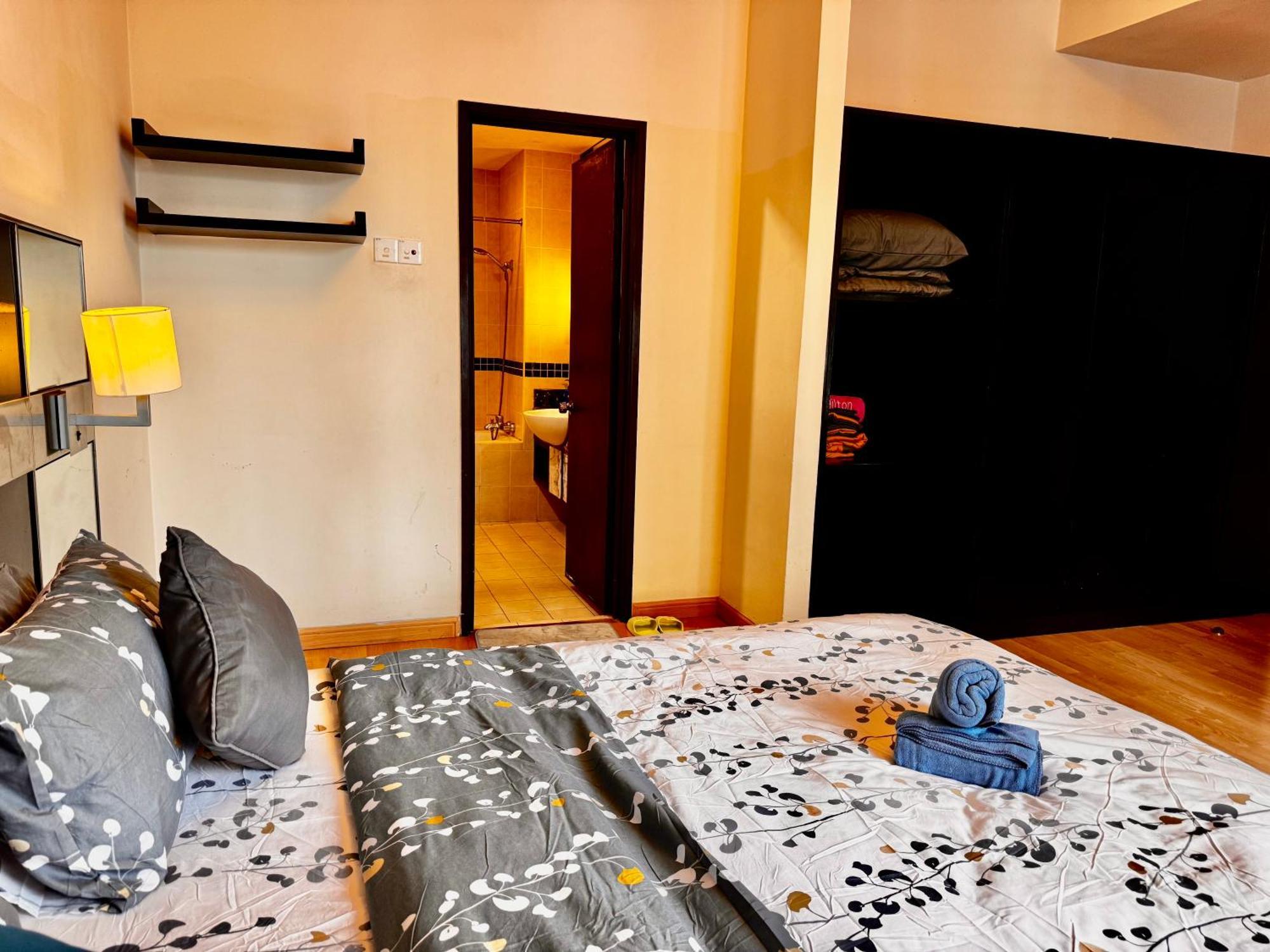 10 Seri Bukit Ceylon 5 Minutes To Alor Street Bukit Bintang Klcc Pavilion 2r2b 8 Pax *
