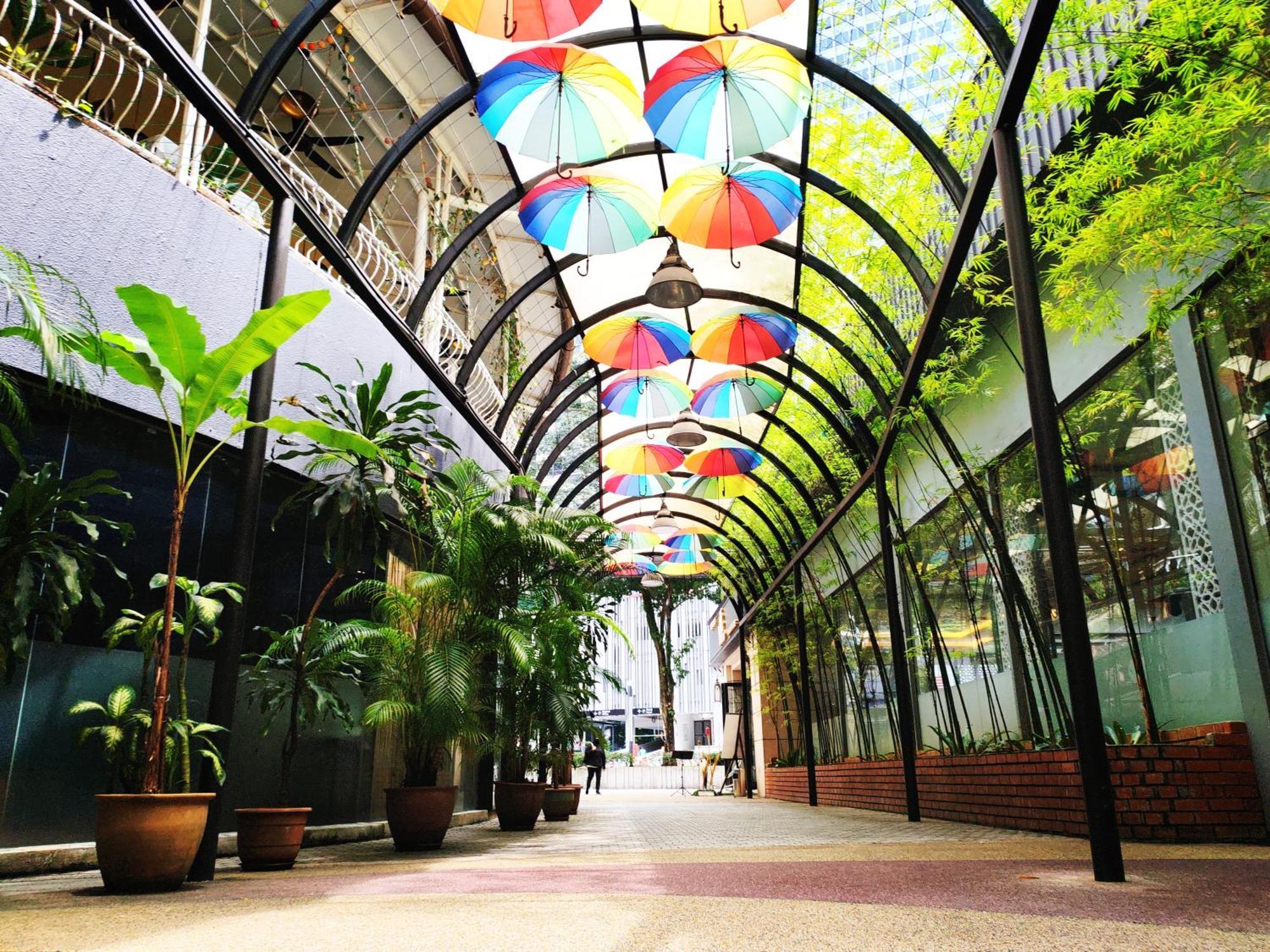 10 Seri Bukit Ceylon 5 Minutes To Alor Street Bukit Bintang Klcc Pavilion 2r2b 8 Pax Kuala Lumpur