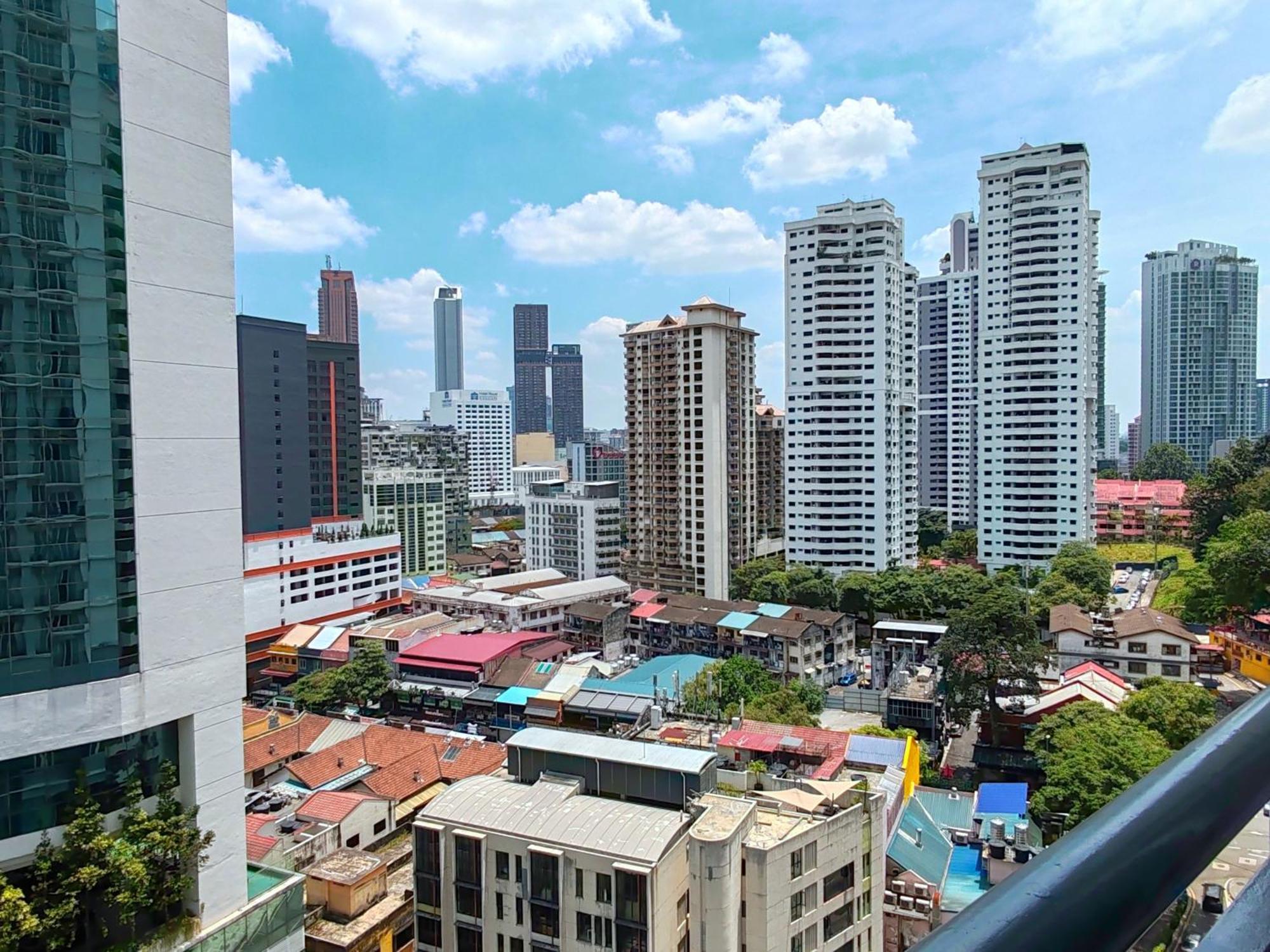 10 Seri Bukit Ceylon 5 Minutes To Alor Street Bukit Bintang Klcc Pavilion 2r2b 8 Pax Pangsapuri *